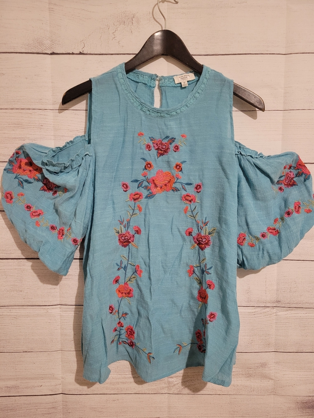 Umgee Women’s Medium  Floral Embroidered Cold Shoulder Short Sleeve Blouse